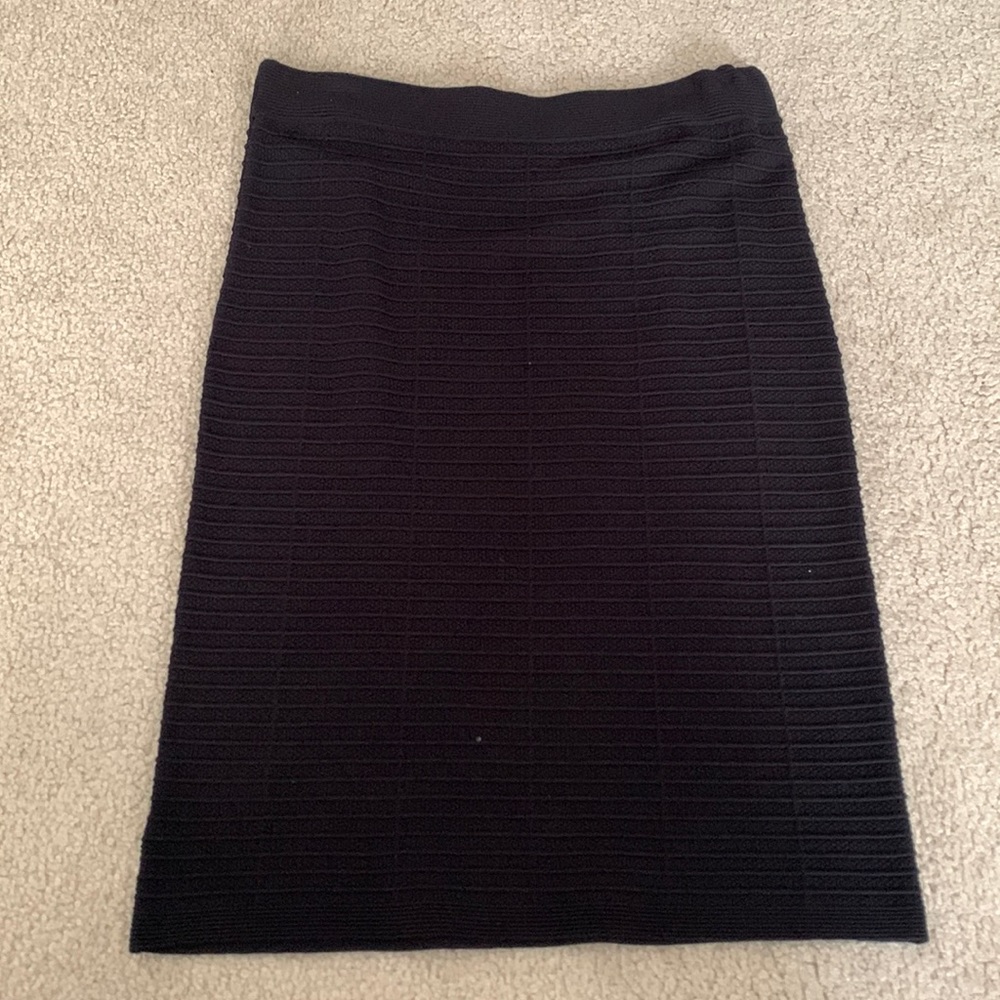 NWOT LOFT Black Pencil Skirt